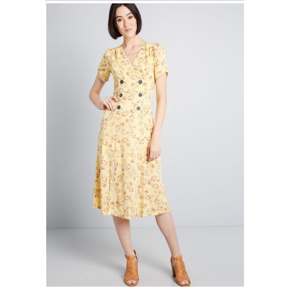 Modcloth In Conclusion midi dress L, yellow floral